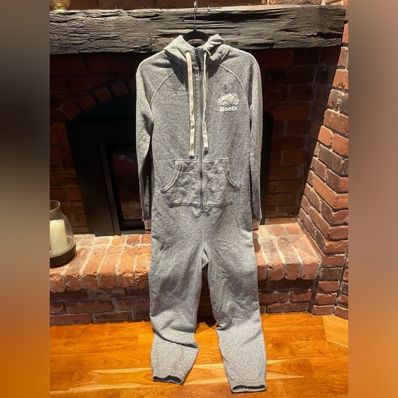 NEW Roots Onsie - Picture 1 of 5